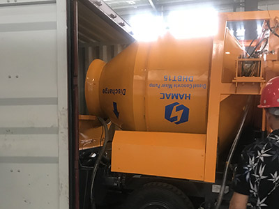 DHBT15 concrete mixer with pump and PL15 batching machine were delivered to Philippines